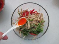 红油芝麻笋丝的做法步骤5