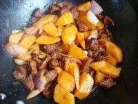 孜然羊肉炖土豆的做法步骤9
