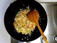 毛豆玉米蛋炒饭的做法步骤10