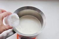 豆浆椰丝小方的做法步骤7