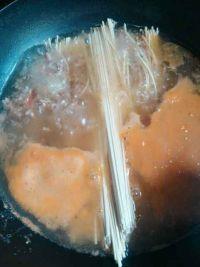 香菇肉末荞麦面的做法步骤6