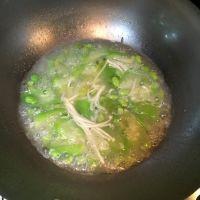 毛豆丝瓜汤的做法步骤6