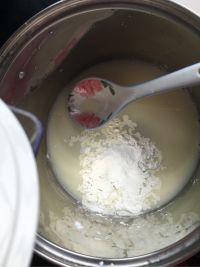 豆浆椰蓉小方的做法步骤2